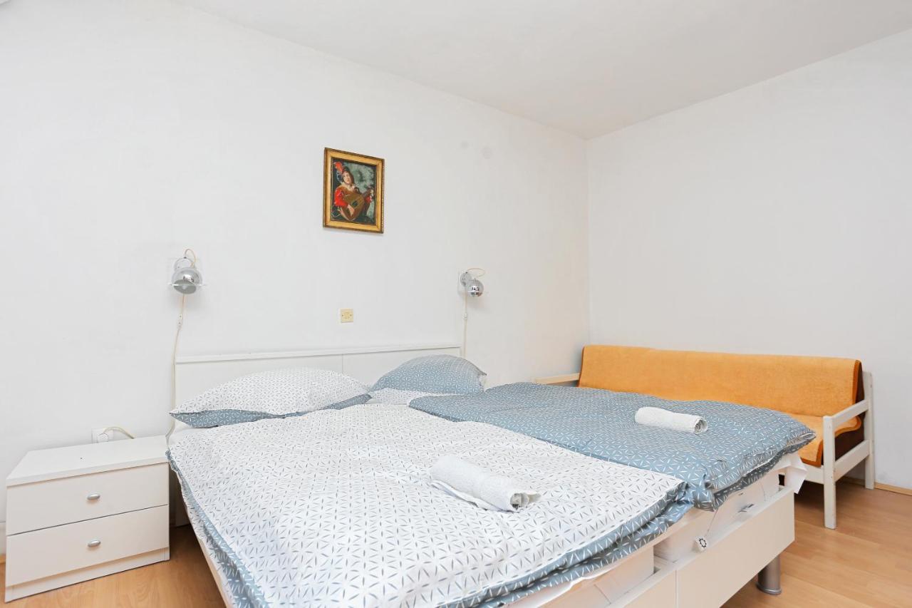 Apartment Tucepi 2676B Buitenkant foto
